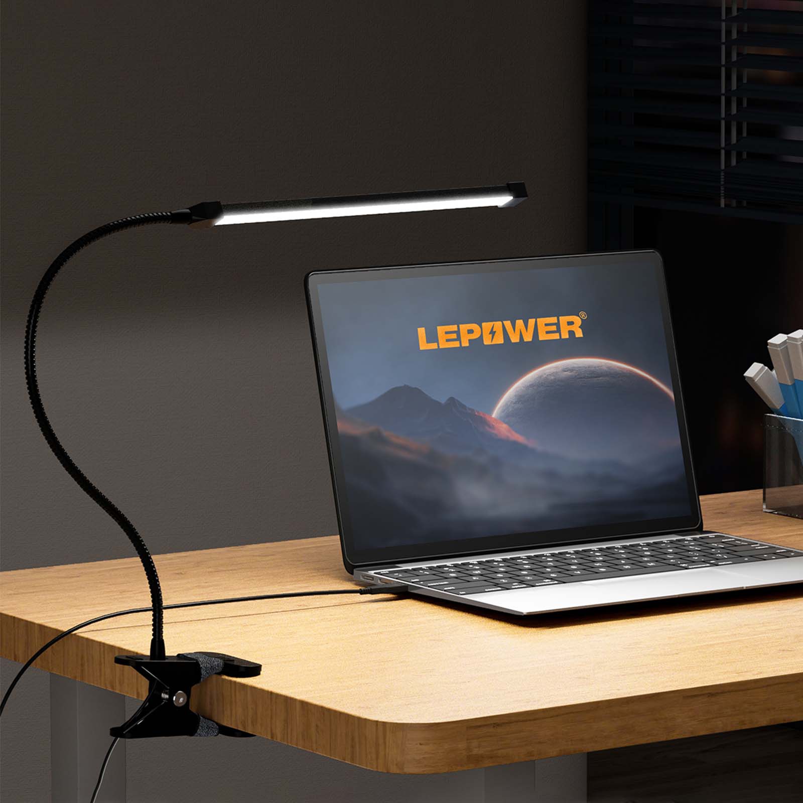 Long Bar Clip-on LED Light 5W with Gooseneck USB/Adapter